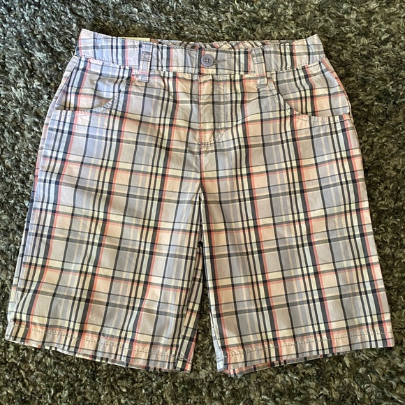 Kids Size 12 shorts ☀️ - Picture 2 of 5